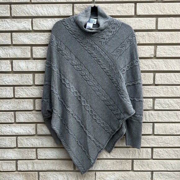 Aventura Grey Cable Knit Samara Silk-Blend Poncho One Size - Picture 2 of 10